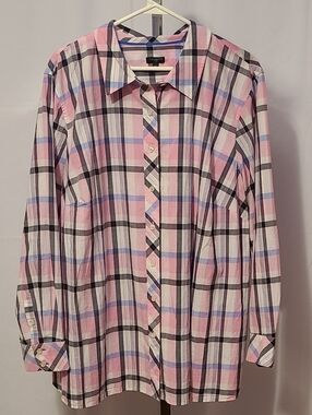 Talbots Plus Plaid Button Front Pink Blue Black And White Shirt